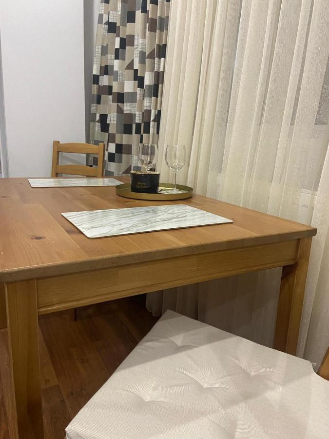 Garsoniera Relax Drumul Taberei ブカレスト エクステリア 写真