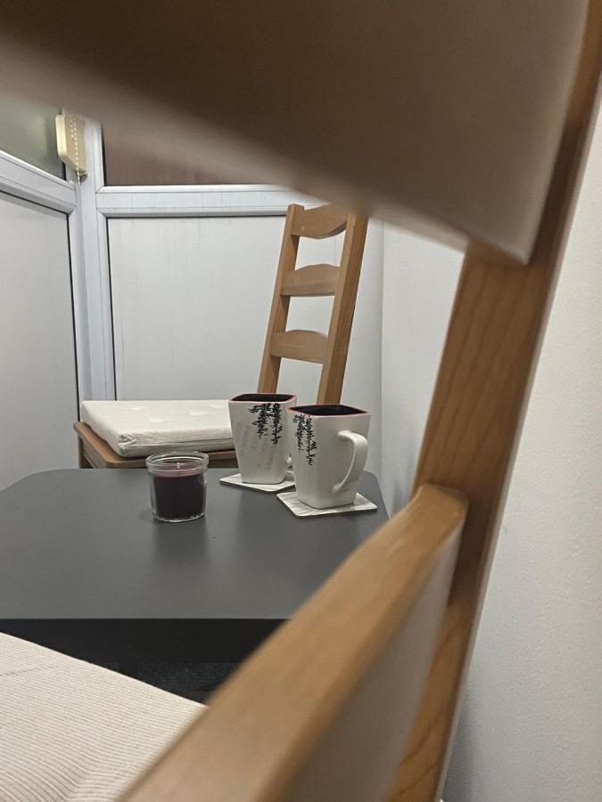 Garsoniera Relax Drumul Taberei ブカレスト エクステリア 写真