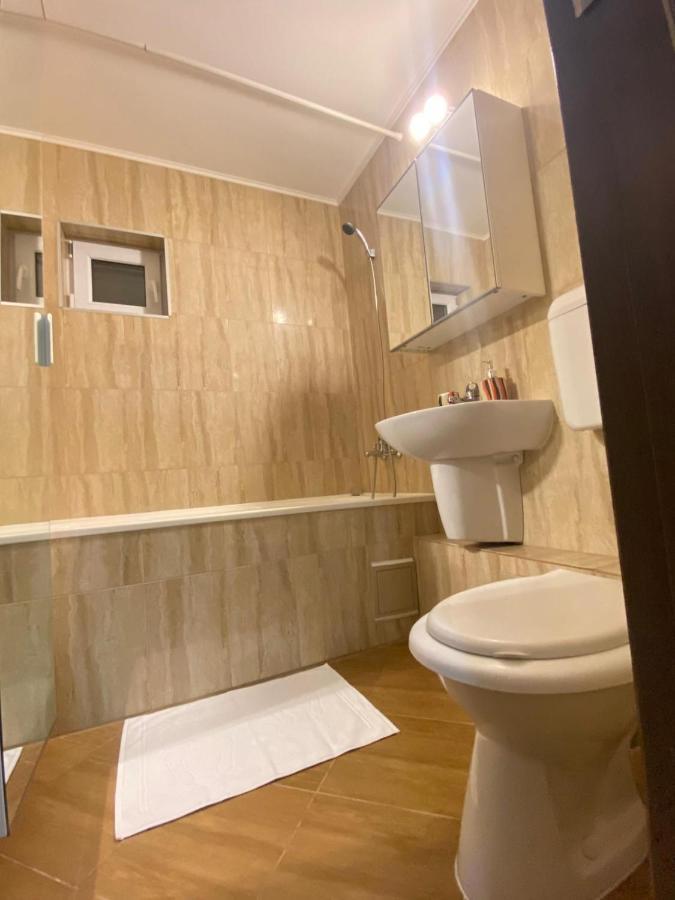 Garsoniera Relax Drumul Taberei ブカレスト エクステリア 写真